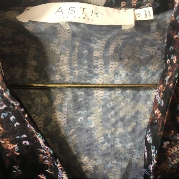 ASTR the Label Yvette Bodysuit Sequins Print Size XS New - Picture 4 of 4